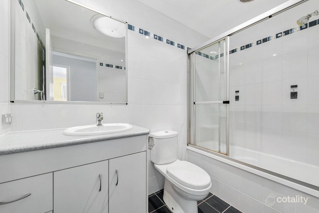 2/17 Shields St, Redcliffe, QLD 4020