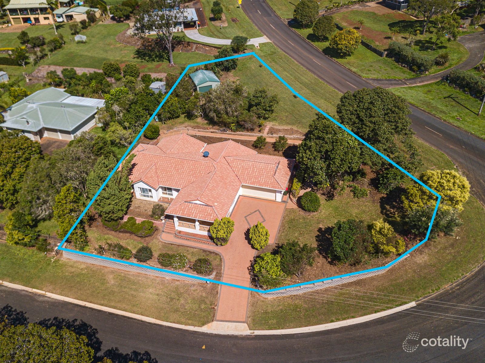 2 Wattle Cl, Yungaburra, QLD 4884