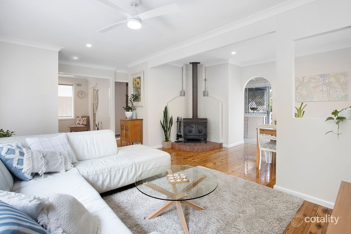 19 Dorset Rd, Heathcote, NSW 2233