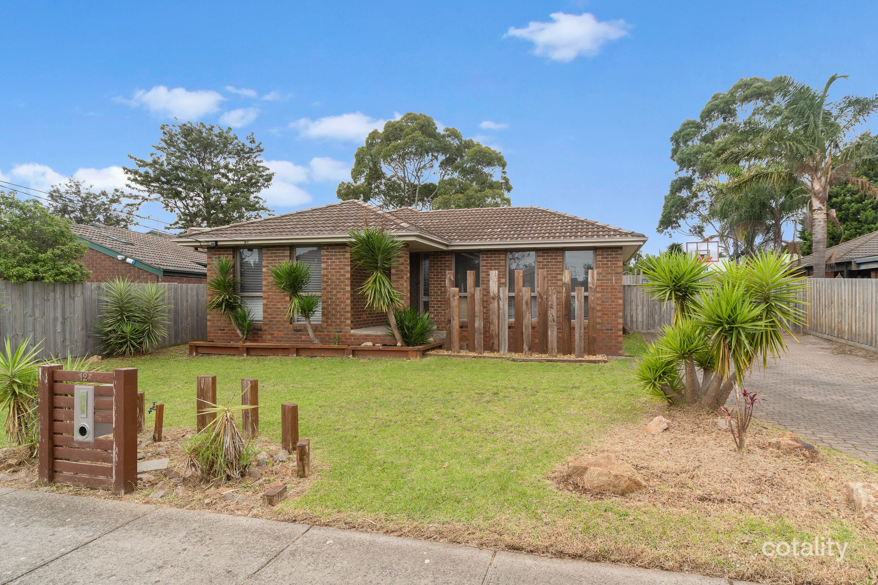 12 Greenwood Dr, Carrum Downs, VIC 3201