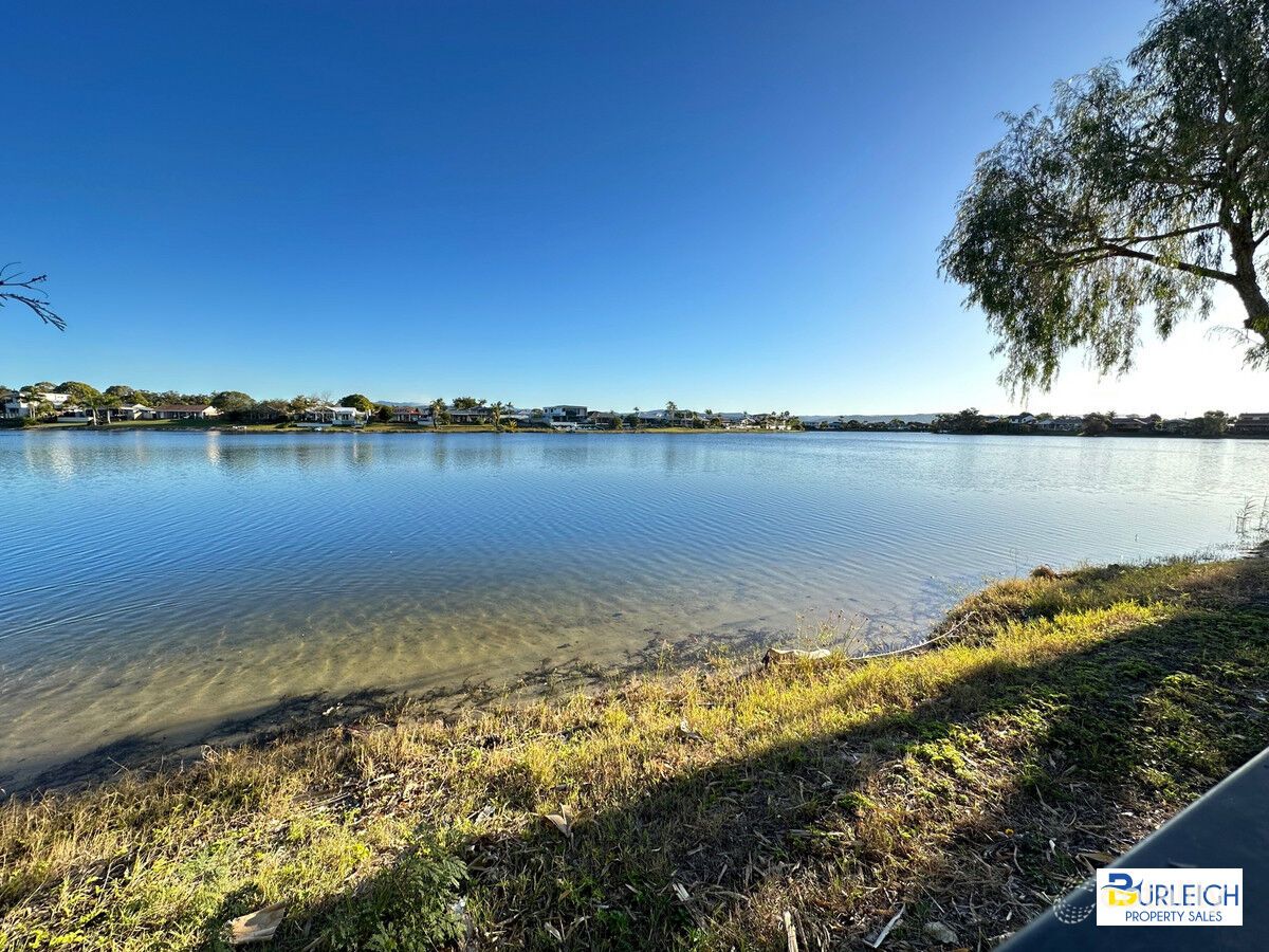 72 Burleigh St, Burleigh Waters, QLD 4220