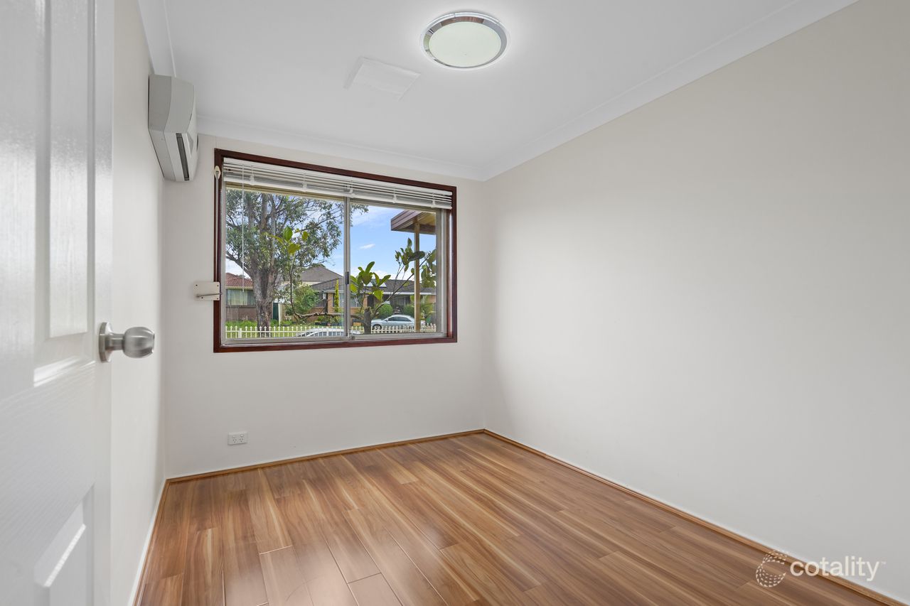 33 Shawnee St, Greenfield Park, NSW 2176