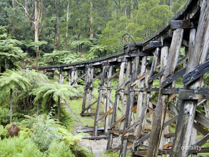 10 Nation Rd, Selby, VIC 3159