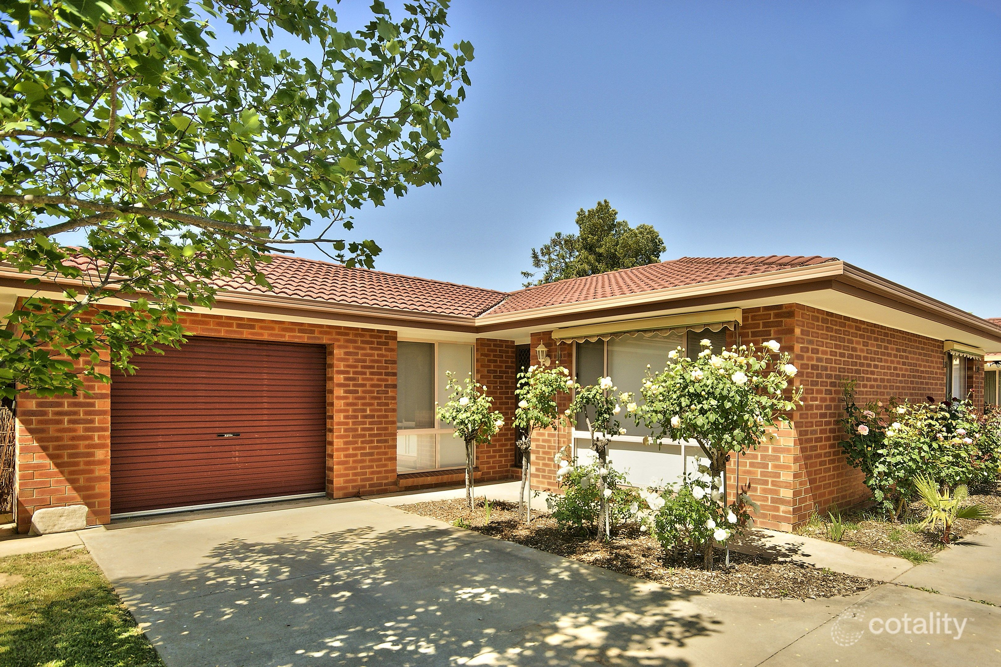 2/452 Charlotte St, Deniliquin, NSW 2710