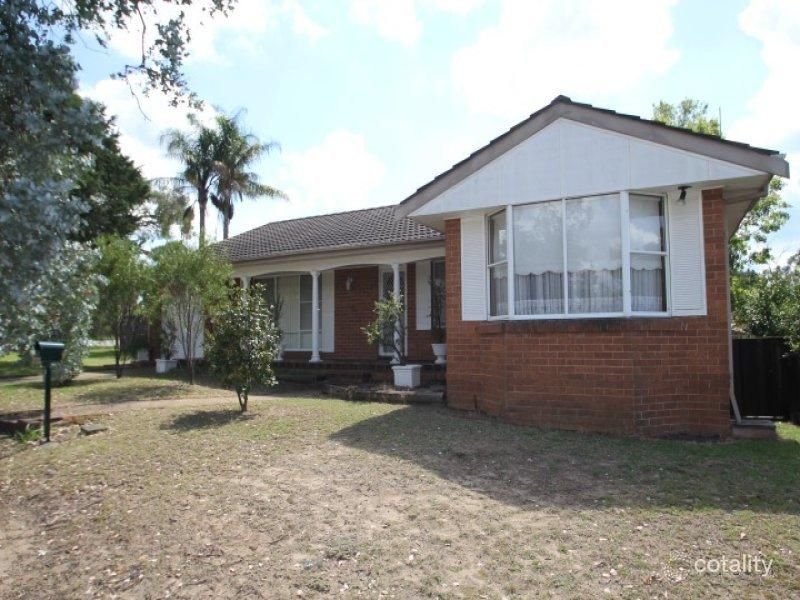 68 Farm Rd, Springwood, NSW 2777