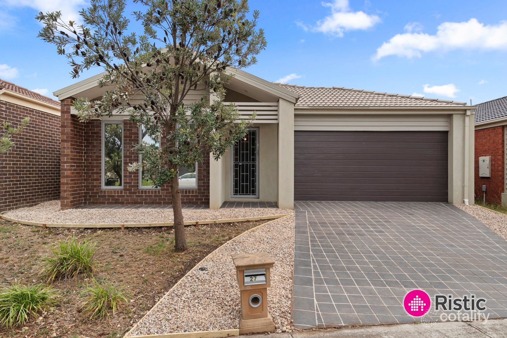 27 Barmah Dr, South Morang, VIC 3752
