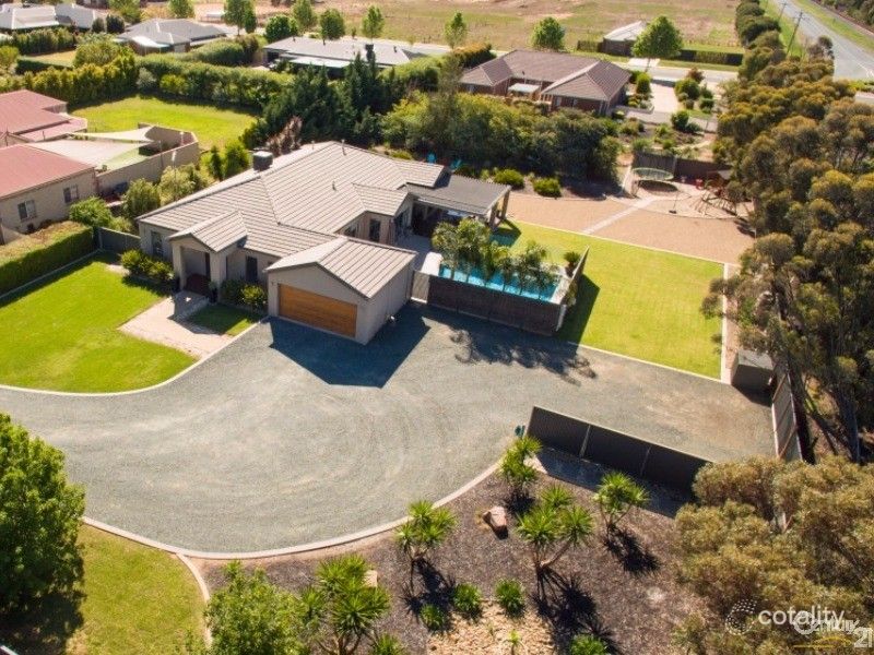 19 River Gums Dr, Moama, NSW 2731