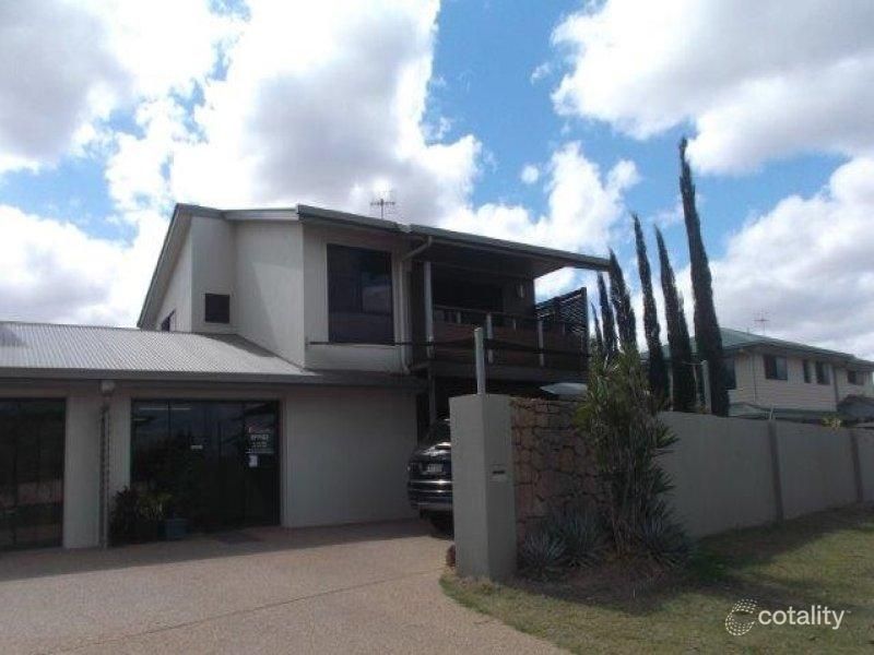 2/98 Grosvenor Dr, Moranbah, QLD 4744