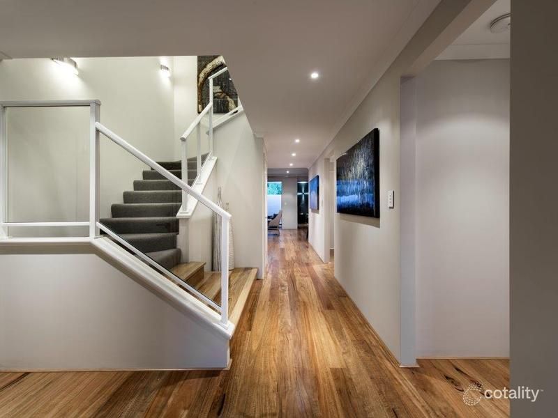 Level/527 Surada St, North Coogee, WA 6163