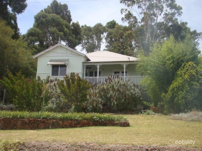 9 Bunbury St, Bridgetown, WA 6255