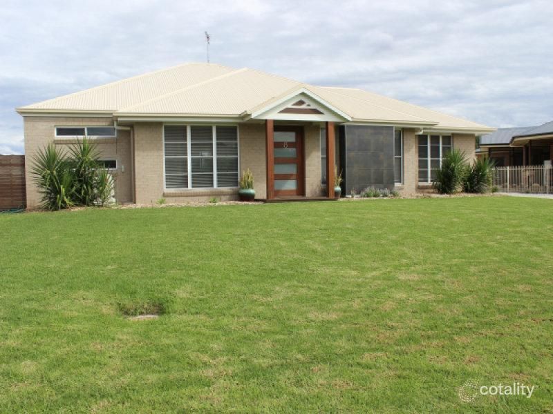 13 Bernborough Pl, Goondiwindi, QLD 4390