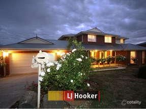 5 Eddie Barron Tce, Pakenham, VIC 3810