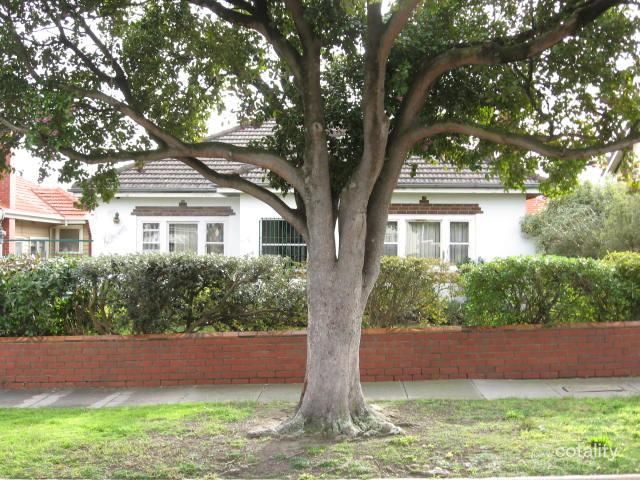 11 Dumblane St, Hughesdale, VIC 3166