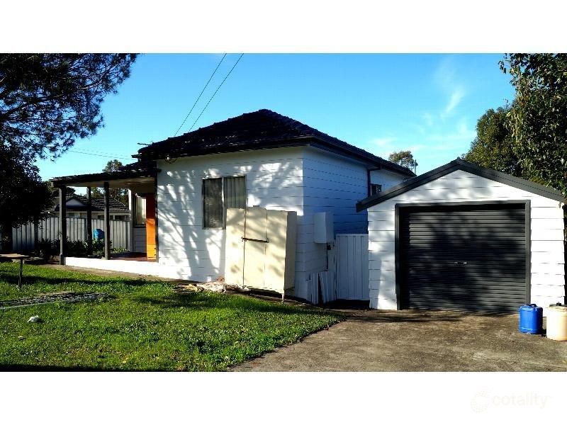 18 First St, Cardiff South, NSW 2285