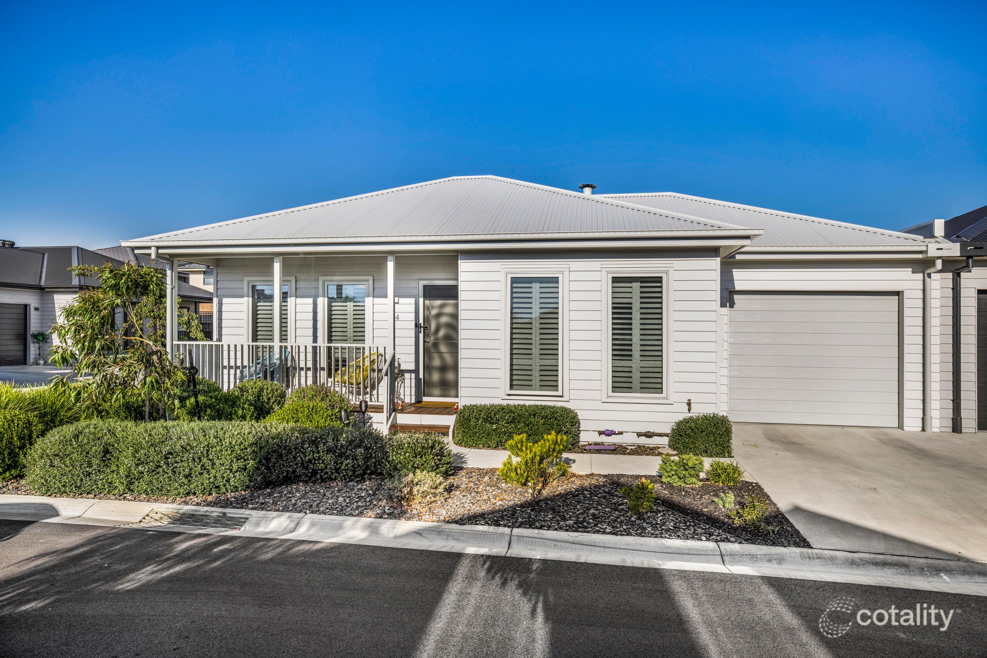 44/45 Heytesbury Dr, Officer South, VIC 3809