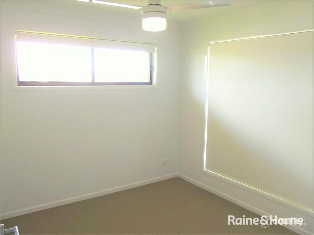 12 Isobel Ave, Mirani, QLD 4754