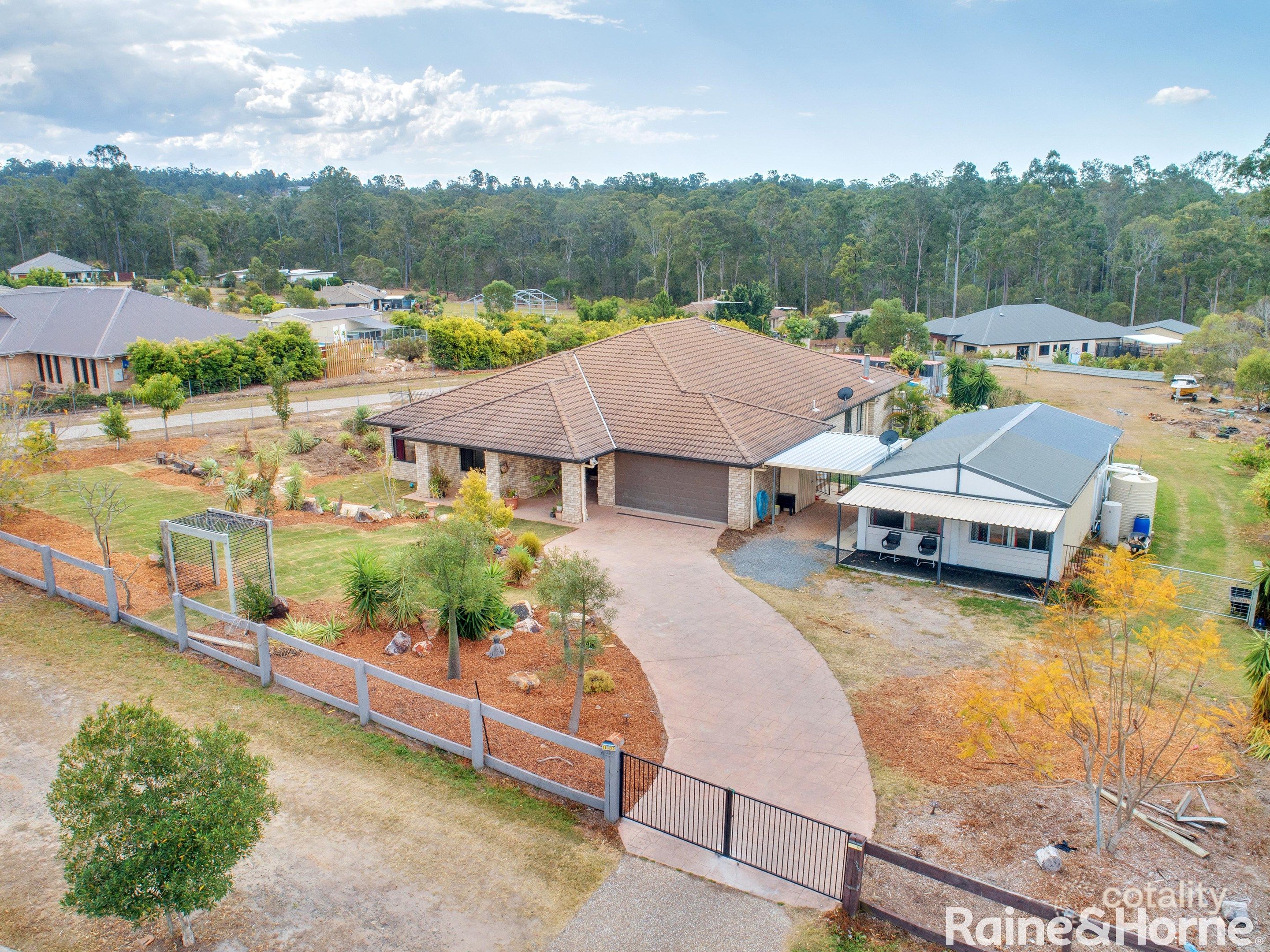 18-20 Bluewing Ct, Greenbank, QLD 4124