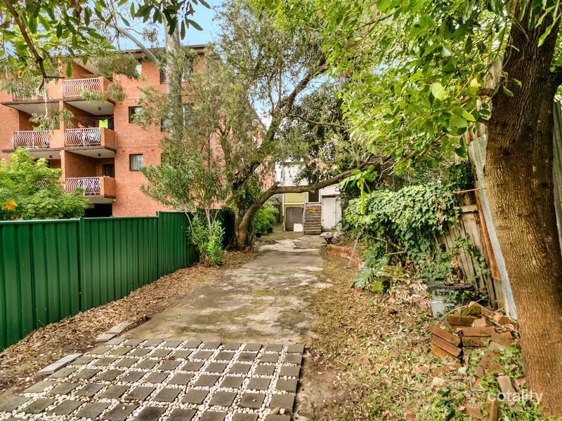 24 Carlton Pde, Carlton, NSW 2218