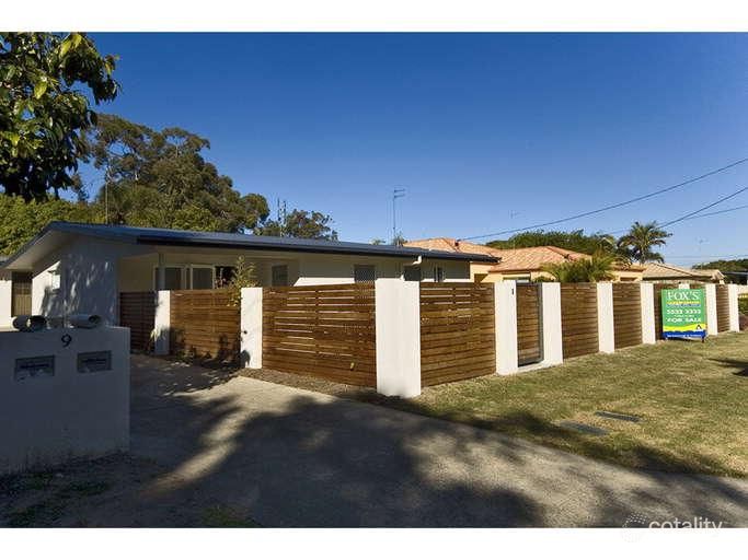 1/9 Coral Ave, Labrador, QLD 4215