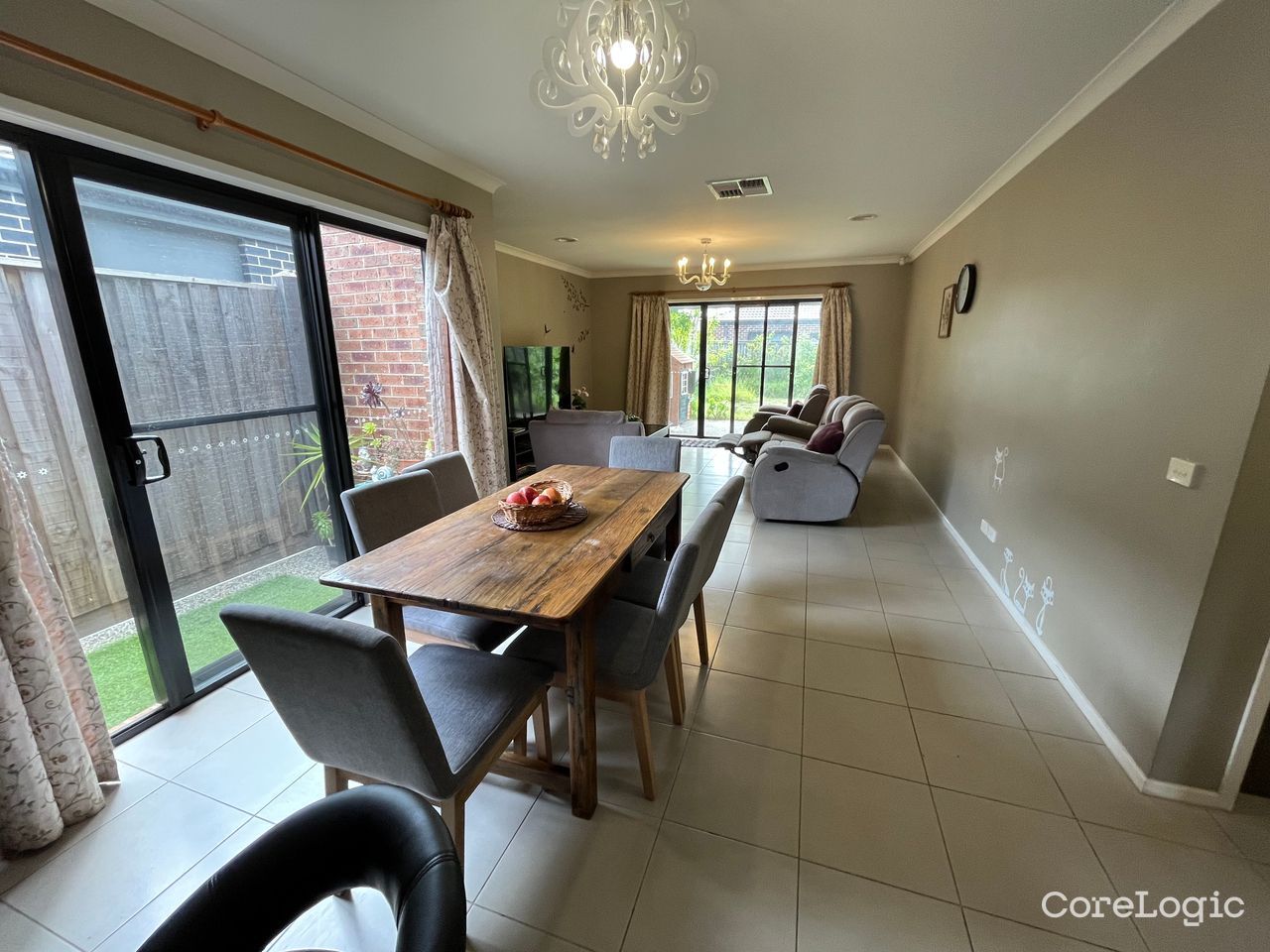 8 Malibu Bvd, Point Cook, VIC 3030