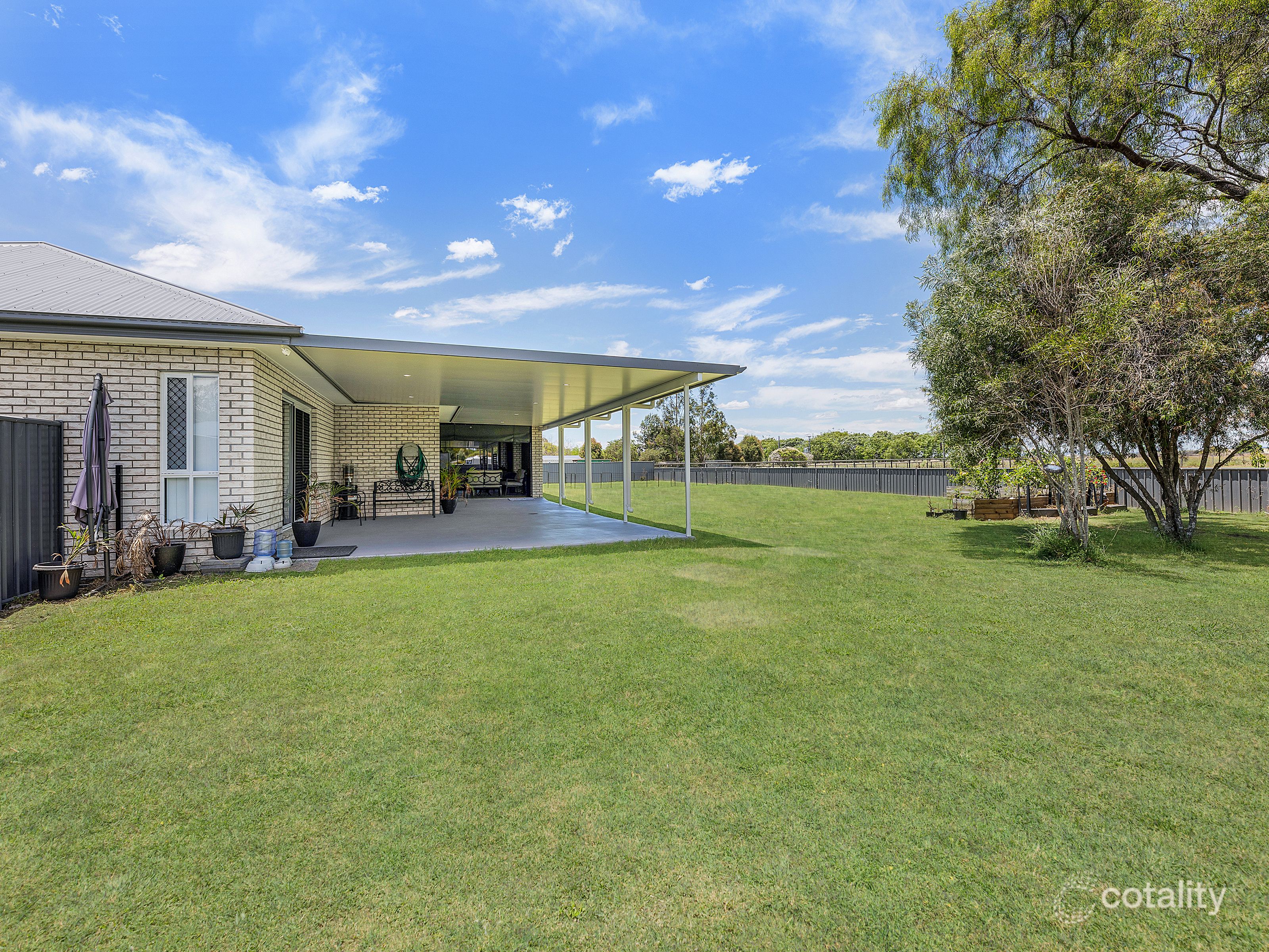 27 Adelong Ave, Thagoona, QLD 4306