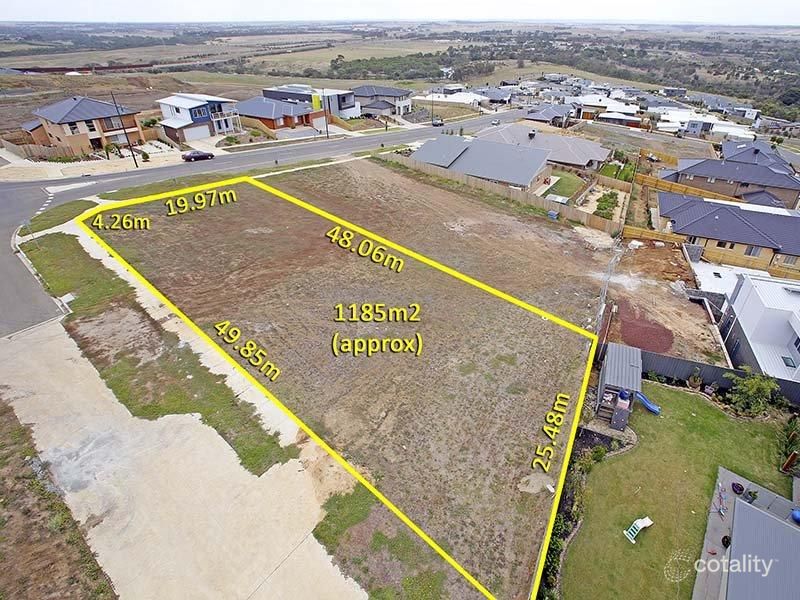 72 Stoneleigh Cres, Highton, VIC 3216