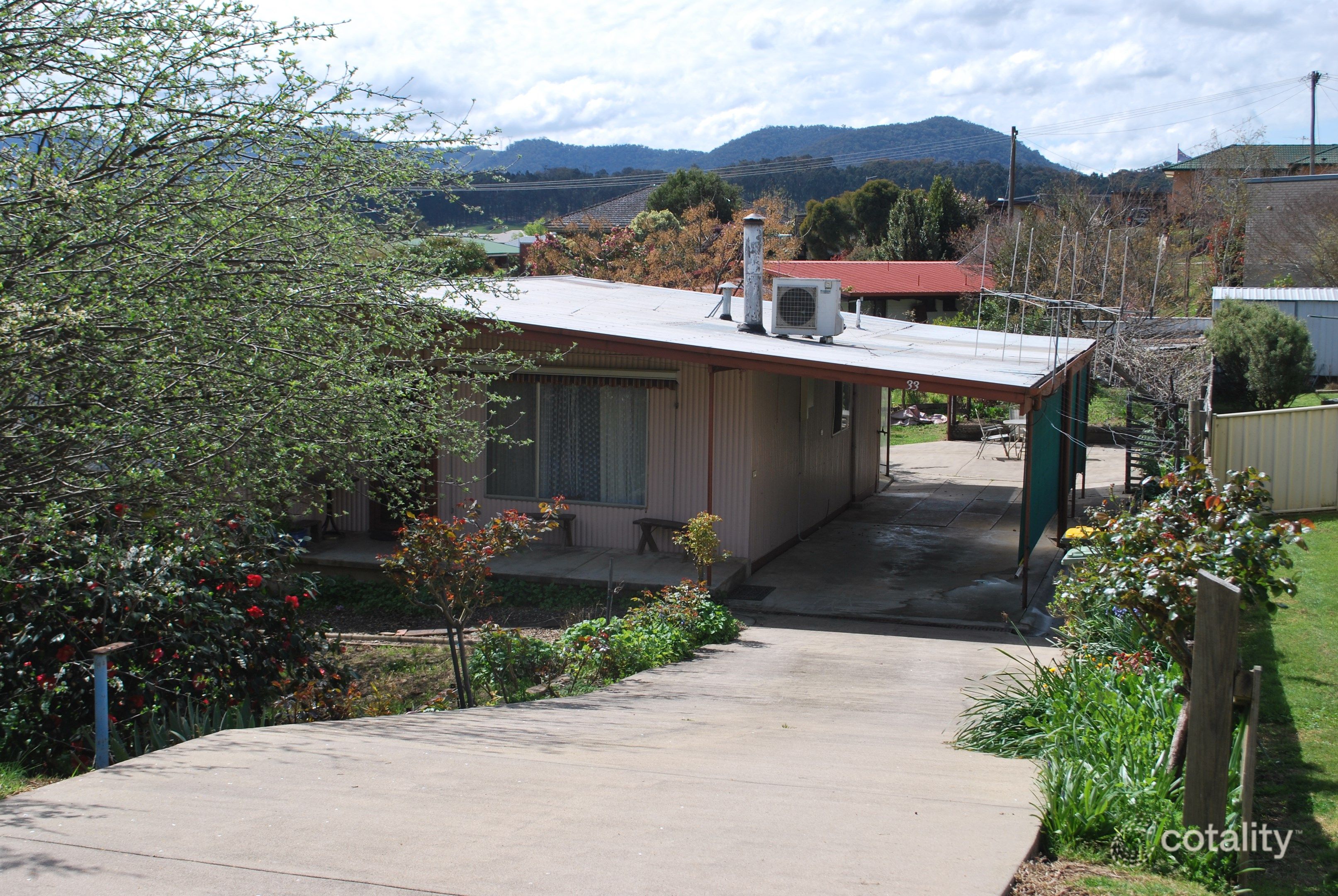 33 Halls Rd, Myrtleford, VIC 3737