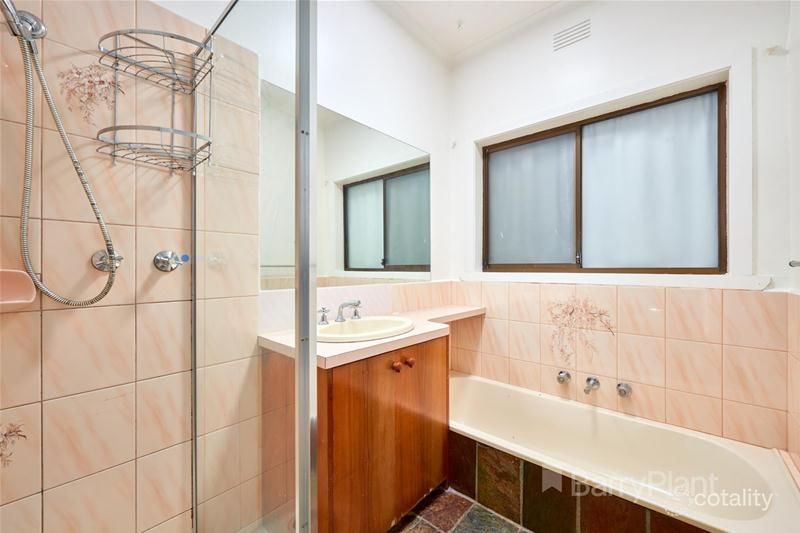 29 Avondale St, Springvale, VIC 3171