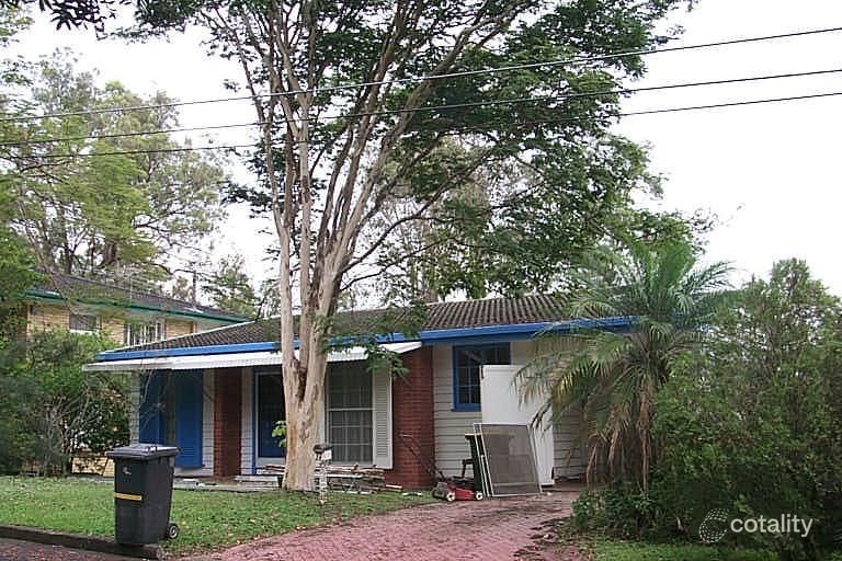 17 Harvard St, Kenmore, QLD 4069