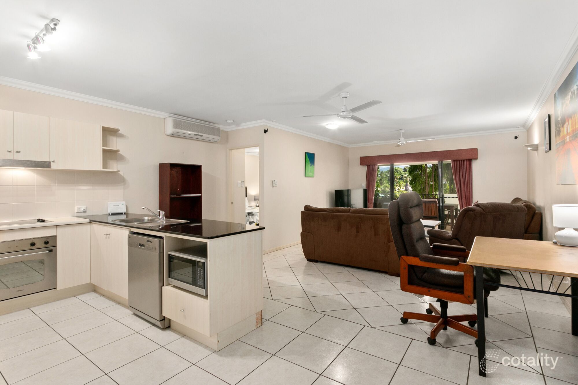 15/310-316 Lake St, Cairns North, QLD 4870