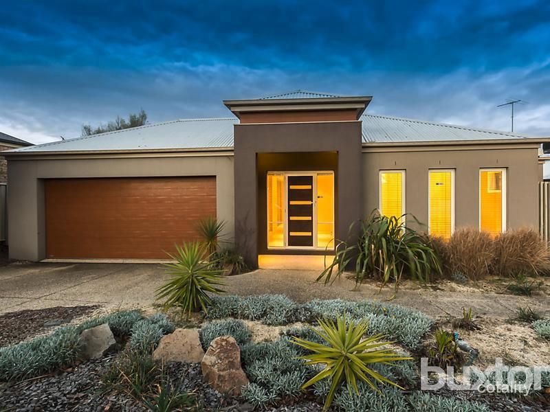 104 Fogarty Ave, Highton, VIC 3216
