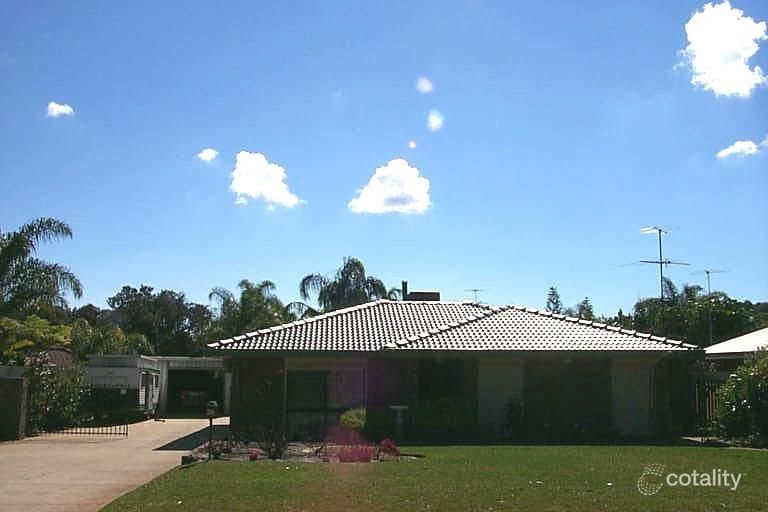 26 Manildra Dr, Dudley Park, WA 6210