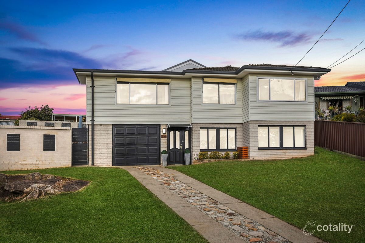 24 Gwydir St, Engadine, NSW 2233
