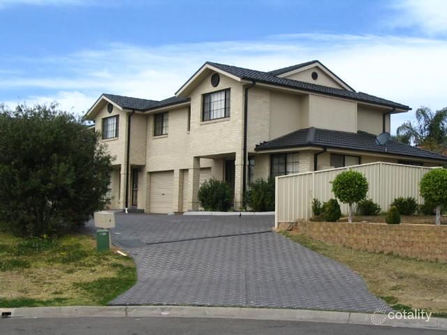 4/8 Dorre Pl, Green Valley, NSW 2168