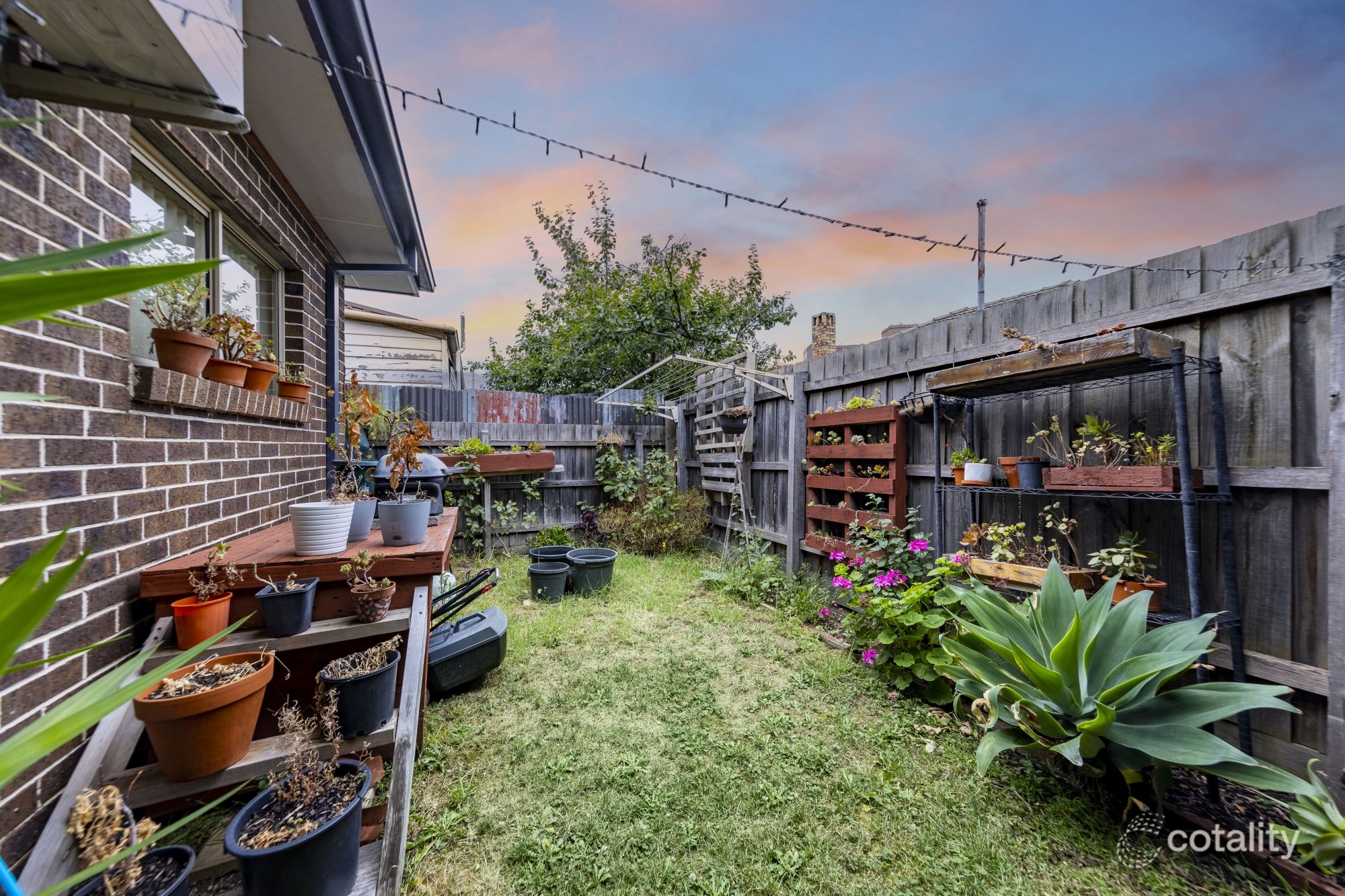 2/44 Creswick St, Footscray, VIC 3011