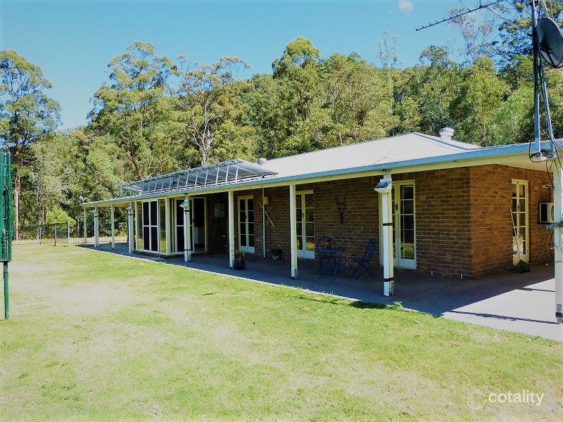 209 Scotts Rd, Booroobin, QLD 4552