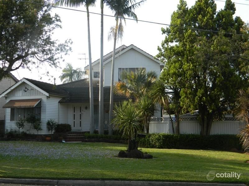 2 Moss St, Chester Hill, NSW 2162