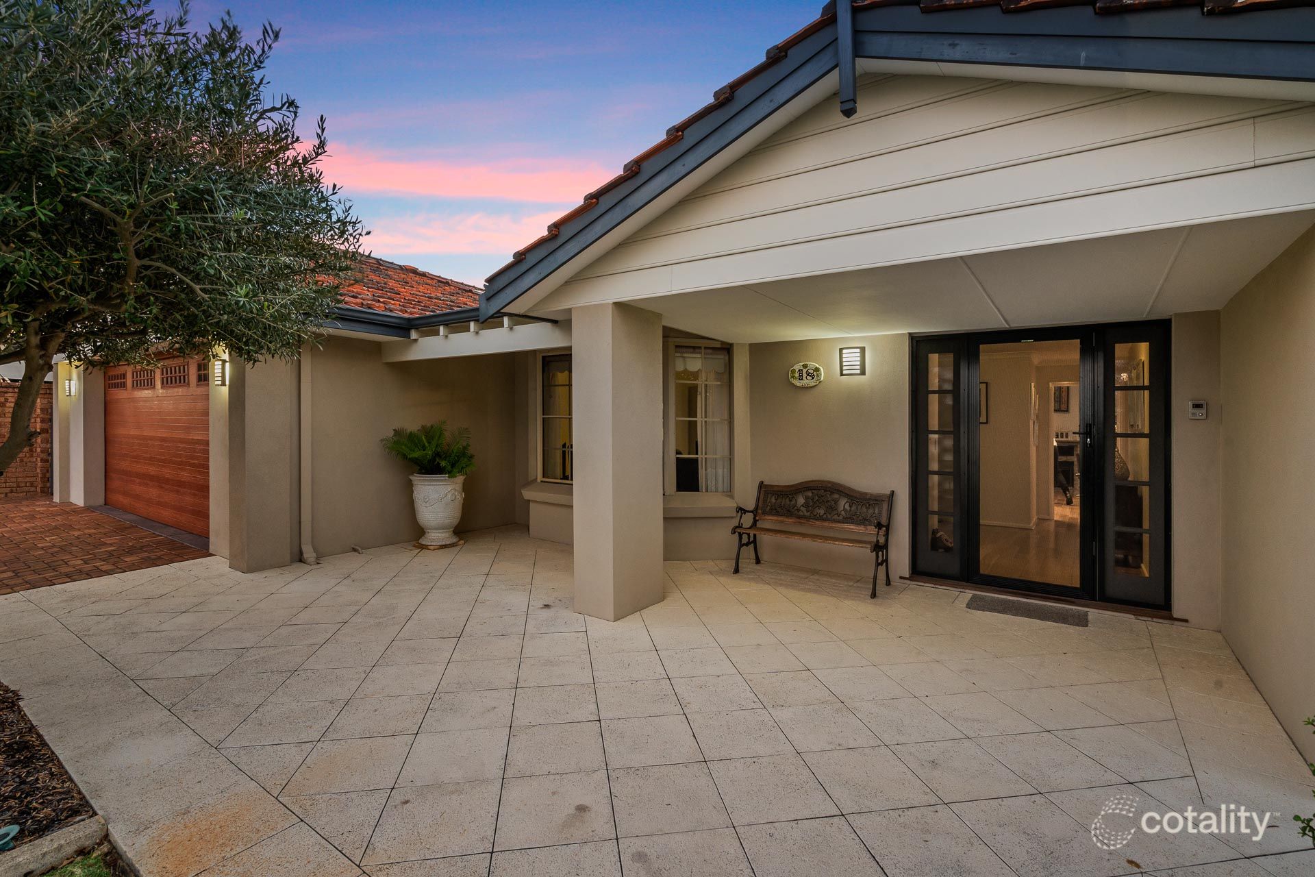 18 Callaway Cres, Kardinya, WA 6163