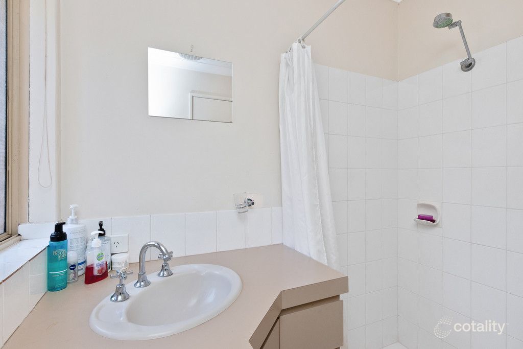 16 Sandalwood Cl, Beechboro, WA 6063
