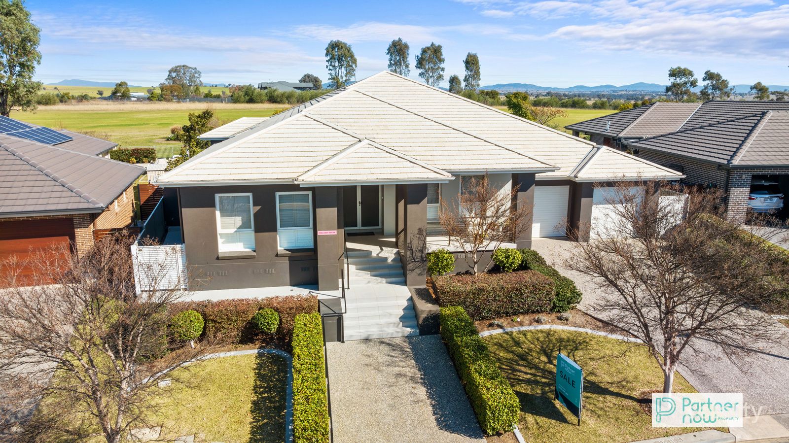 12 Peak Dr, Hillvue, NSW 2340
