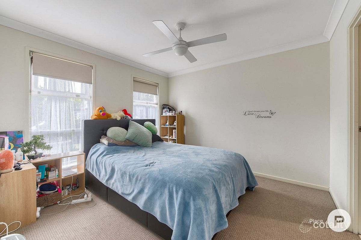 32 Cornelia St, Leichhardt, QLD 4305