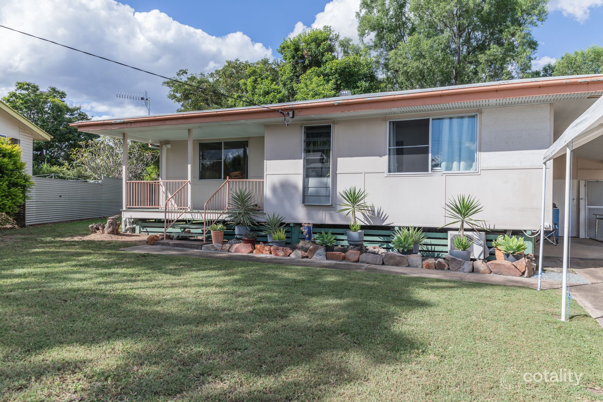 16 Singleton St, Dysart, QLD 4745