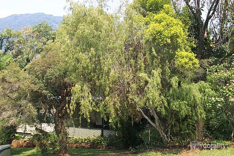 5 Strike Ave, Mooroobool, QLD 4870