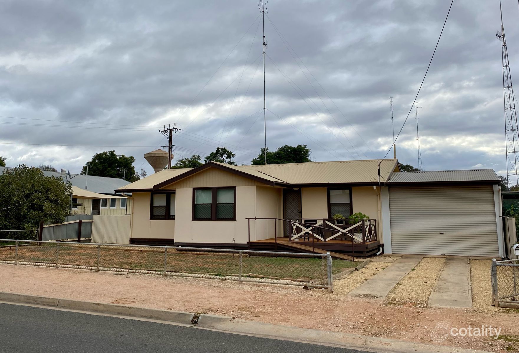 3 Mccutcheon St, Waikerie, SA 5330
