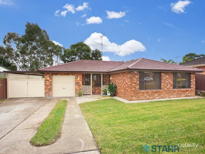 10 Ontario Ave, St Clair, NSW 2759