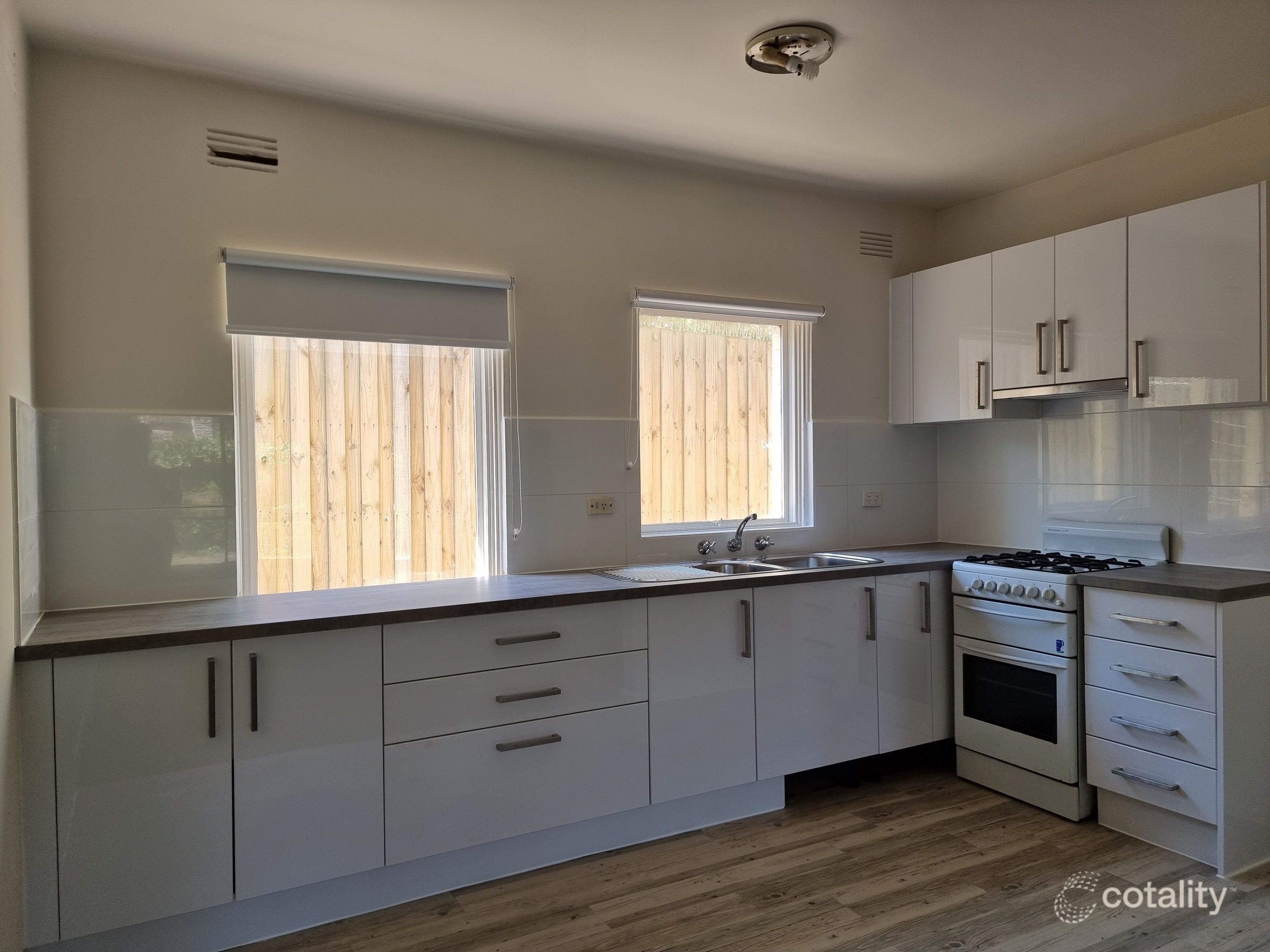 3/3 Lower Dandenong Rd, Mentone, VIC 3194