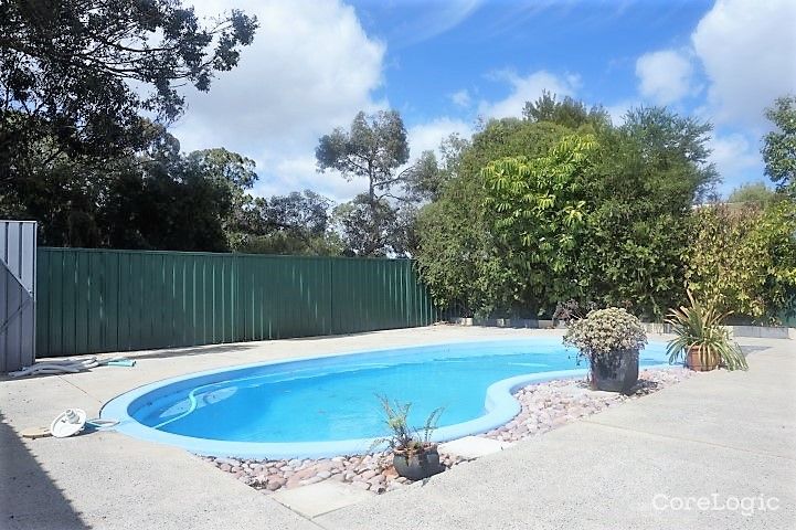 75 Doorigo Rd, Armadale, WA 6112