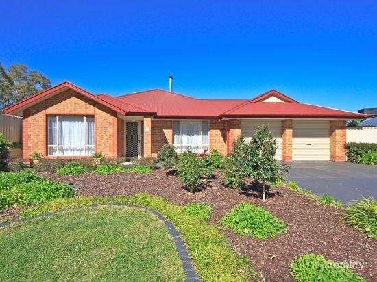 7 Ian Ross Dr, Williamstown, SA 5351
