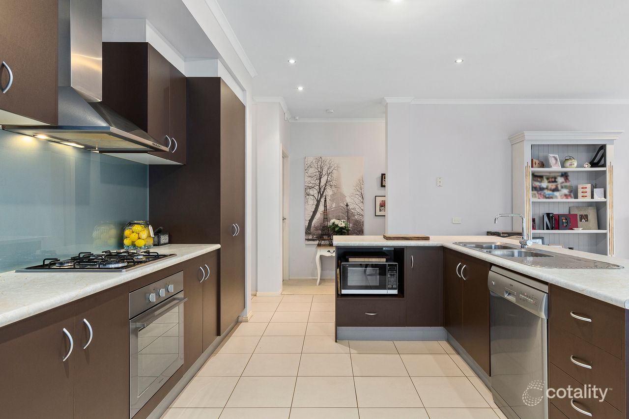 10 Stefan Dr, Berwick, VIC 3806