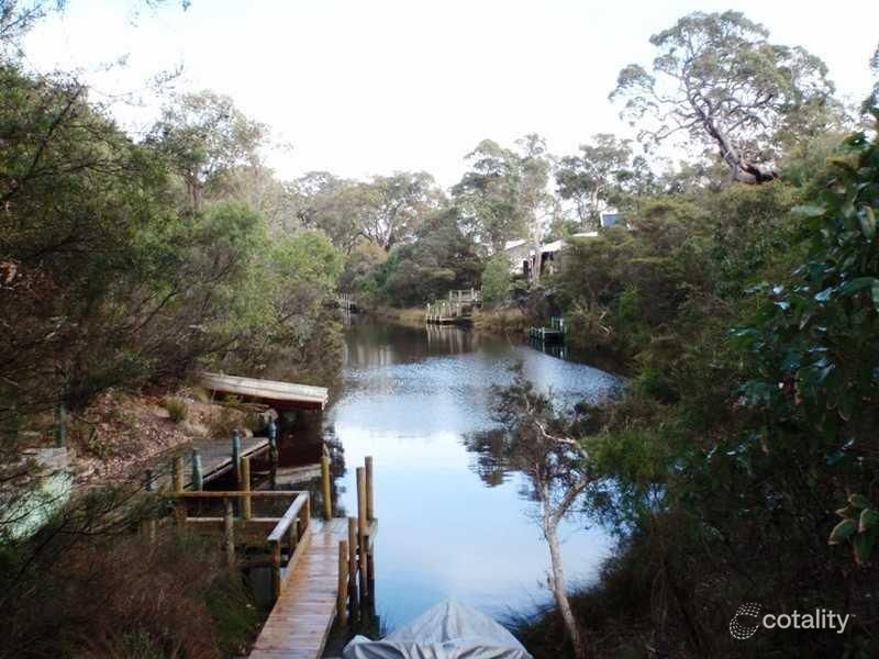 8 Flora Gr, Molloy Island, WA 6290